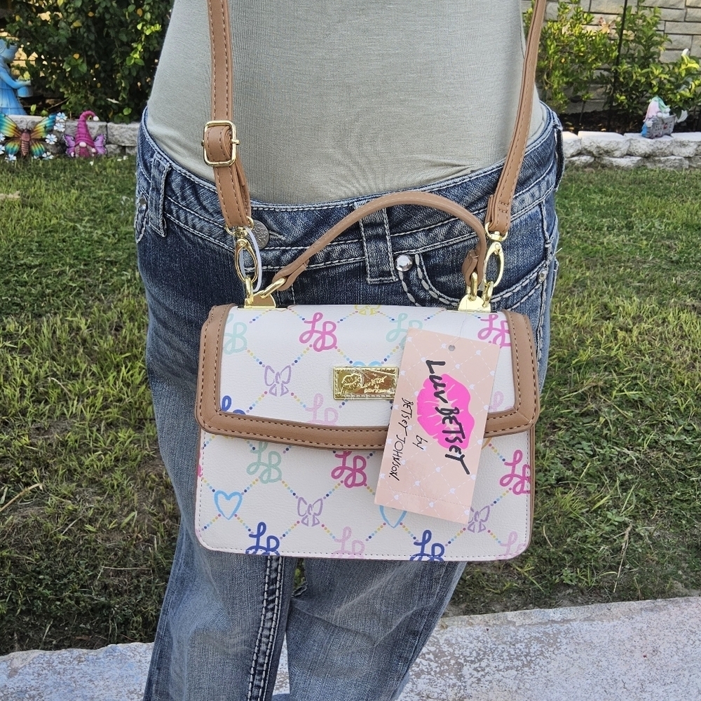 NWT LUV BETSEY TOP HANDEL LOGO CROSSBODY - Picture 2 of 8